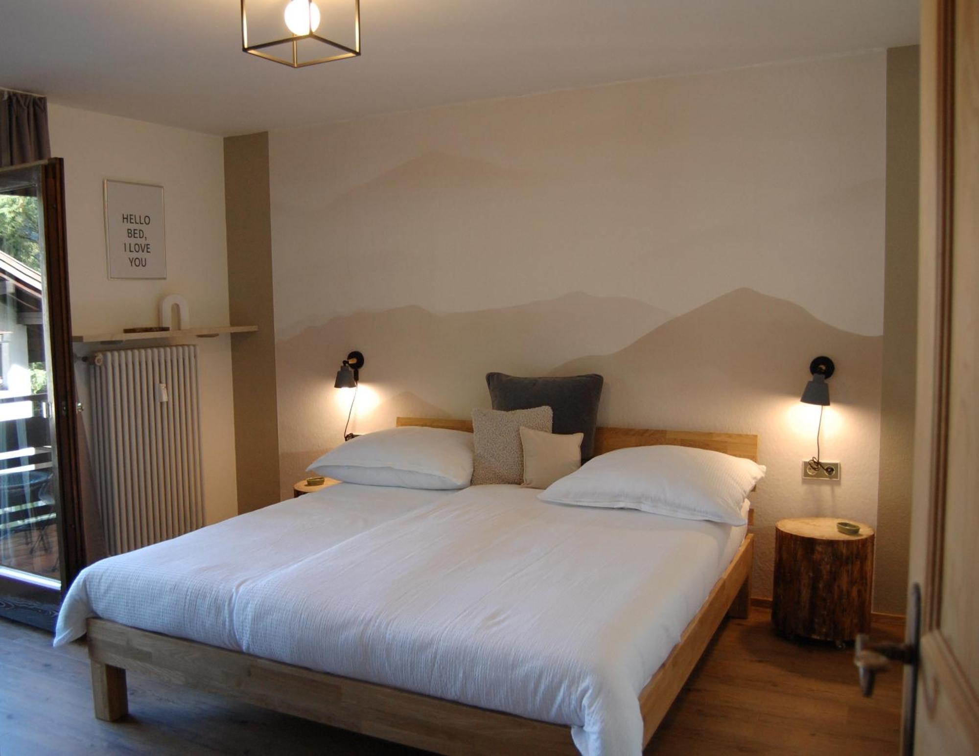Ferienwohnung Mit Balkon I Bergblick I Parkplatz Apartment One باد هينديلانغ المظهر الخارجي الصورة